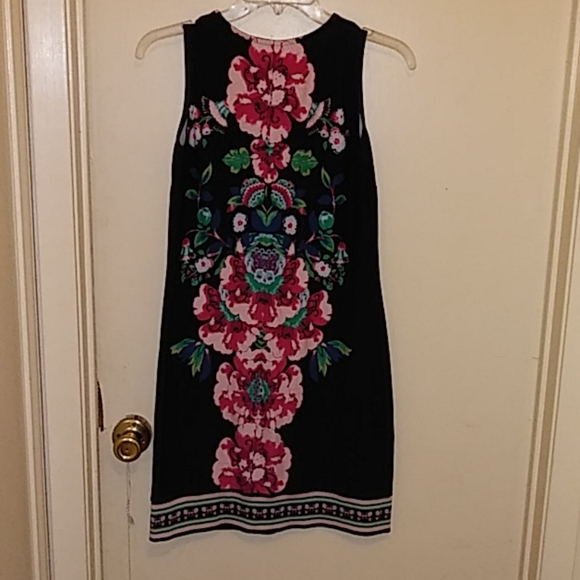 New York and company dress. Worn once - Picture 3 of 3